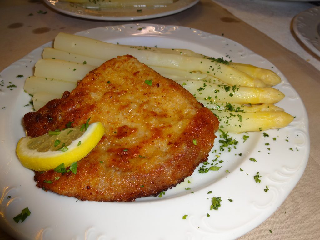 Spargel.schnitzel | Hotel Sonnenhof